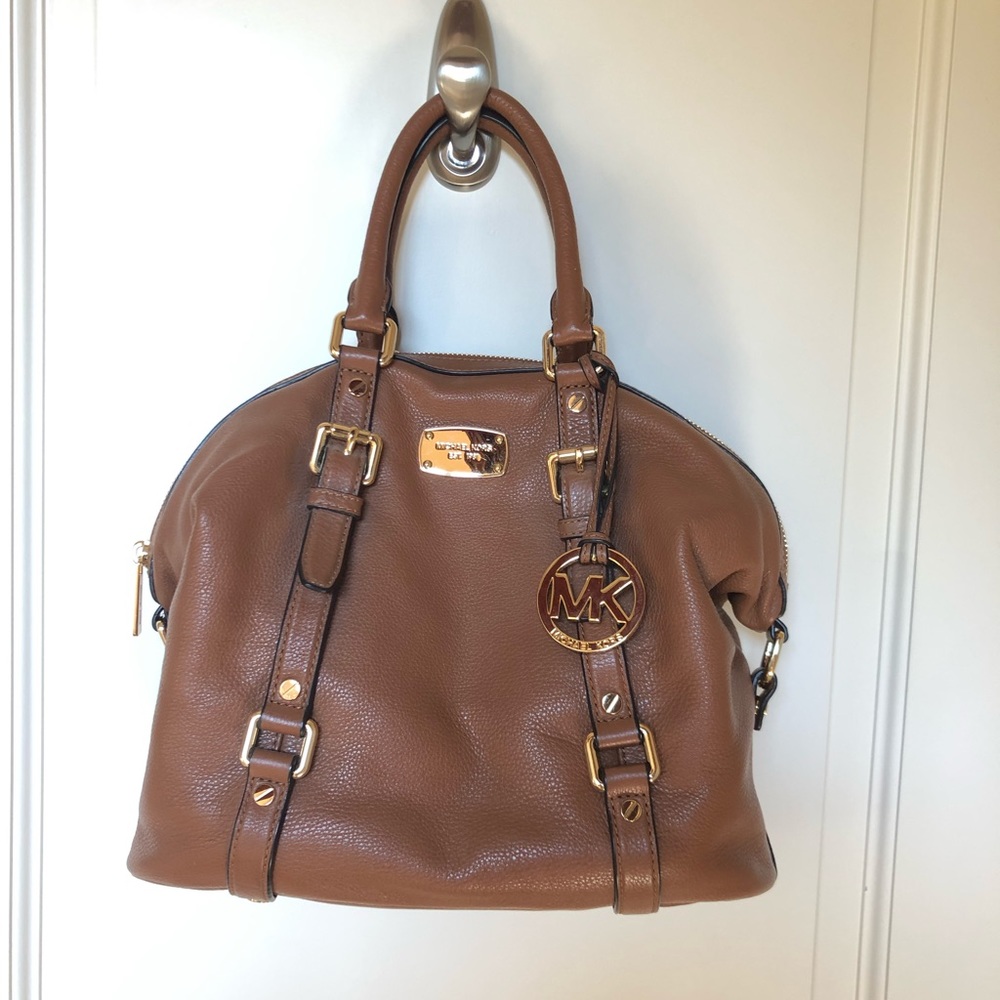 NWOT Michael Kors Brown Soft Leather Purse w/Dust Bag
